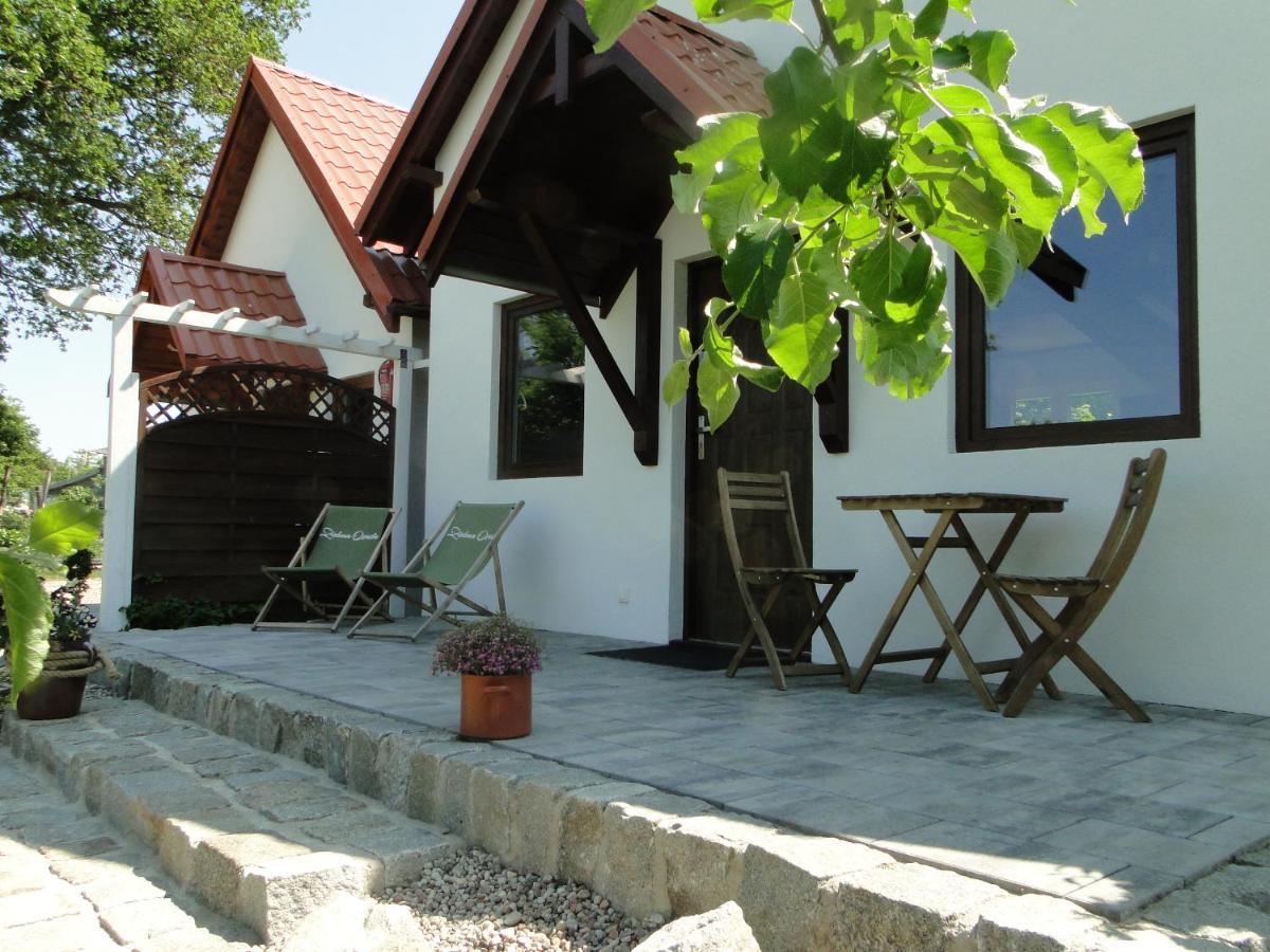 Zielona Osada Lodge Szczenurze
